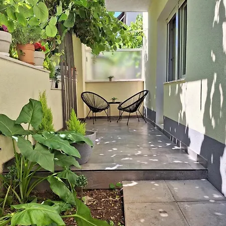 Anchi Апартаменти Задар